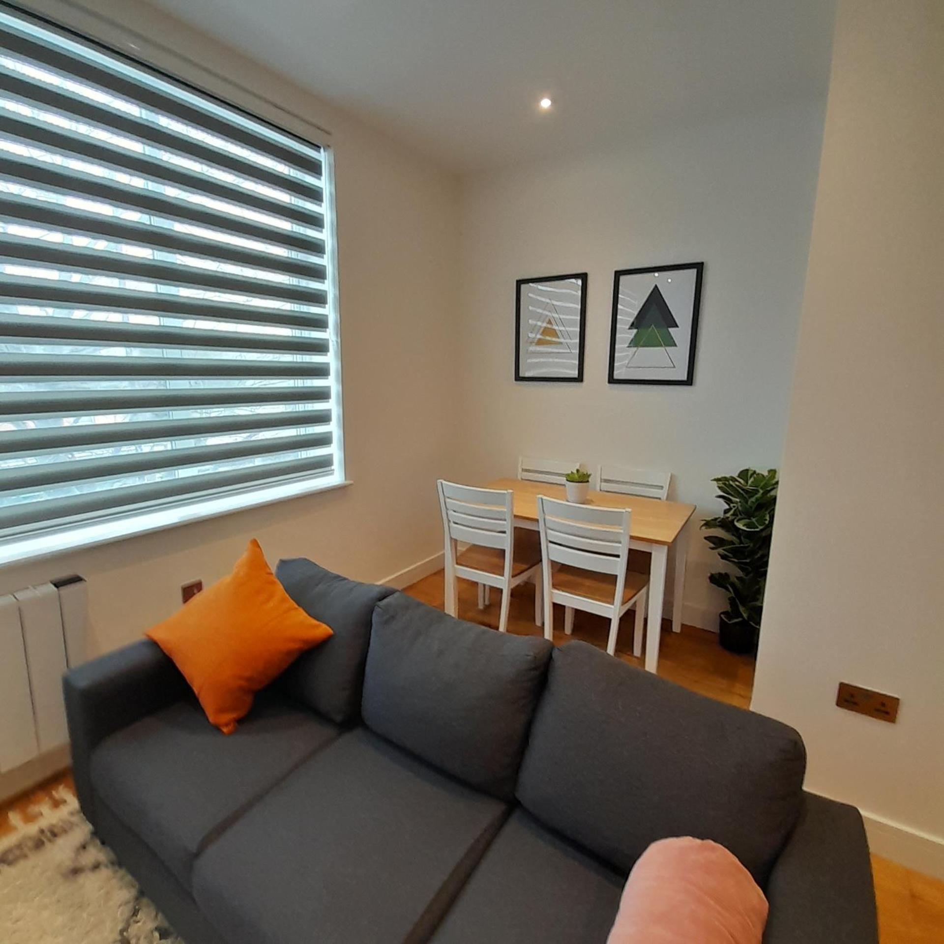 Deluxe Chic 1 2 Bed Apts Near Heathrow Legoland Windsor Slough Villa Ngoại thất bức ảnh
